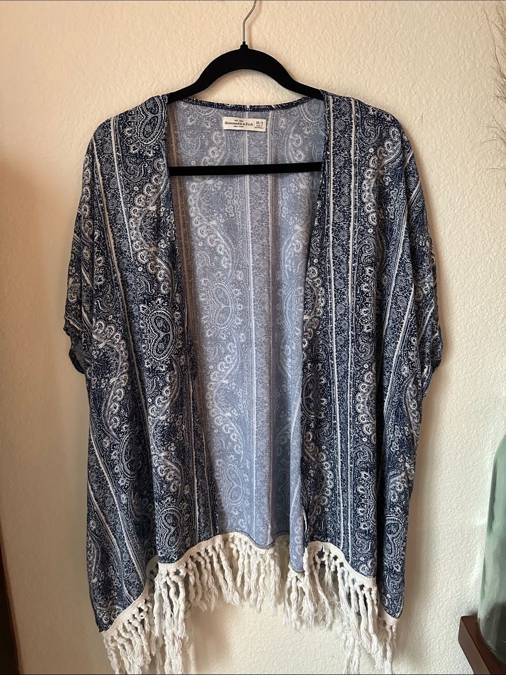 Abercrombie & Fitch Navy and Cream Paisley Fringe Kimono